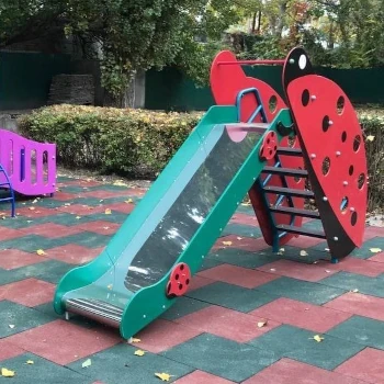 Дитячі гірки