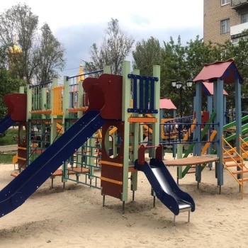 Дитячі ігрові комплекси