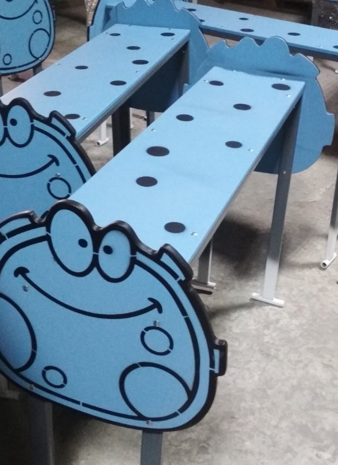 Children's bench Emoji