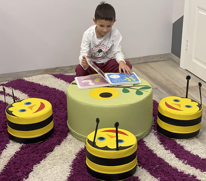 Комплект детской мебели Пчелка KIDIGO