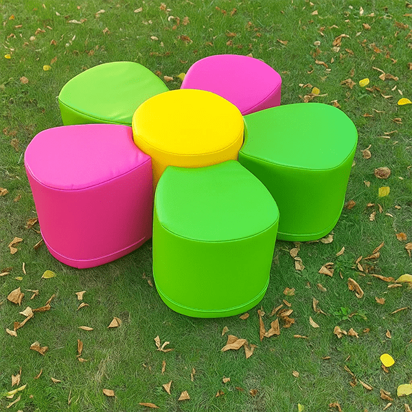 Комплект детских пуфиков Цветок KIDIGO