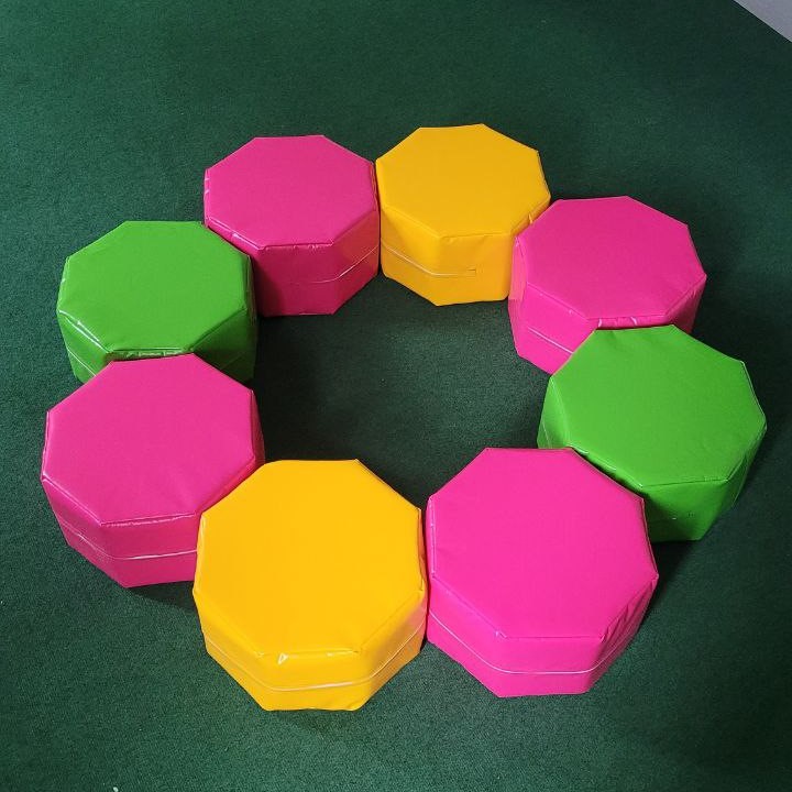 Комплект детской мебели Восьмерка KIDIGO