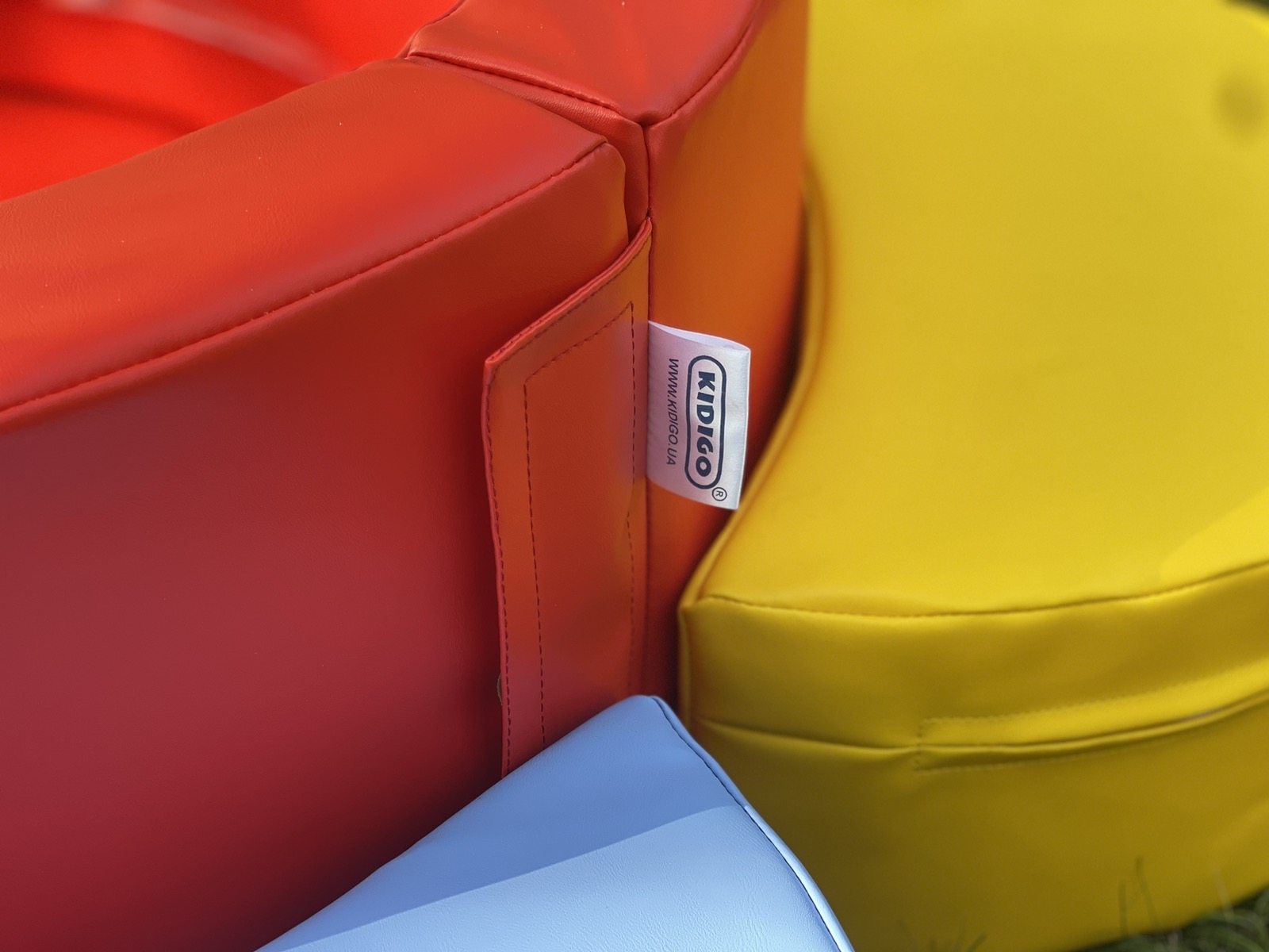 Soft Ball Pit - Petals