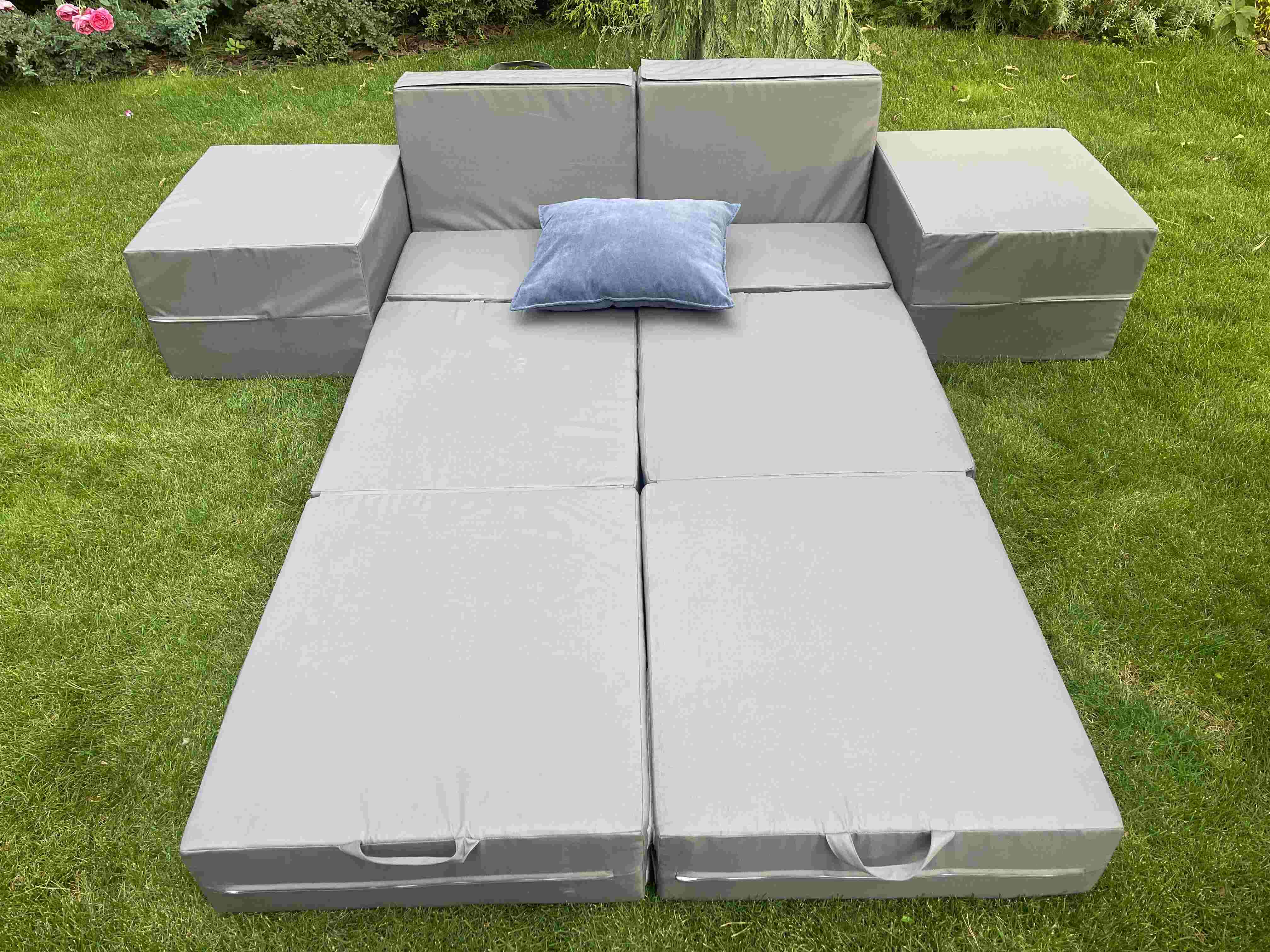 Набор Диван-кровать с пуфами KIDIGO