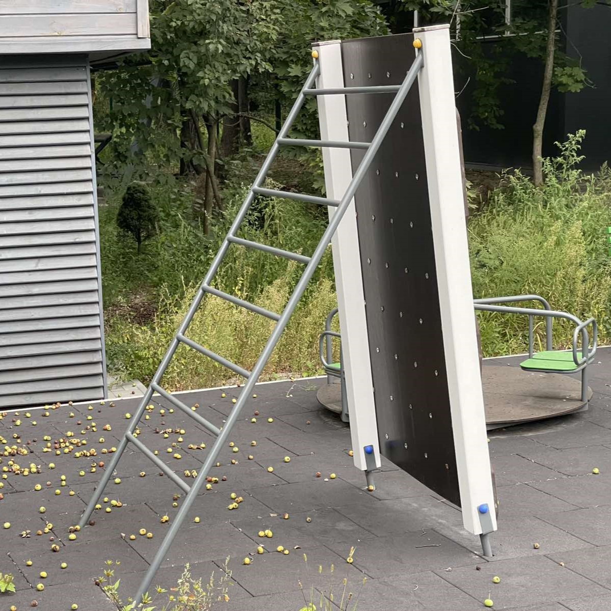 Скалодром Эверест (уличный) KIDIGO