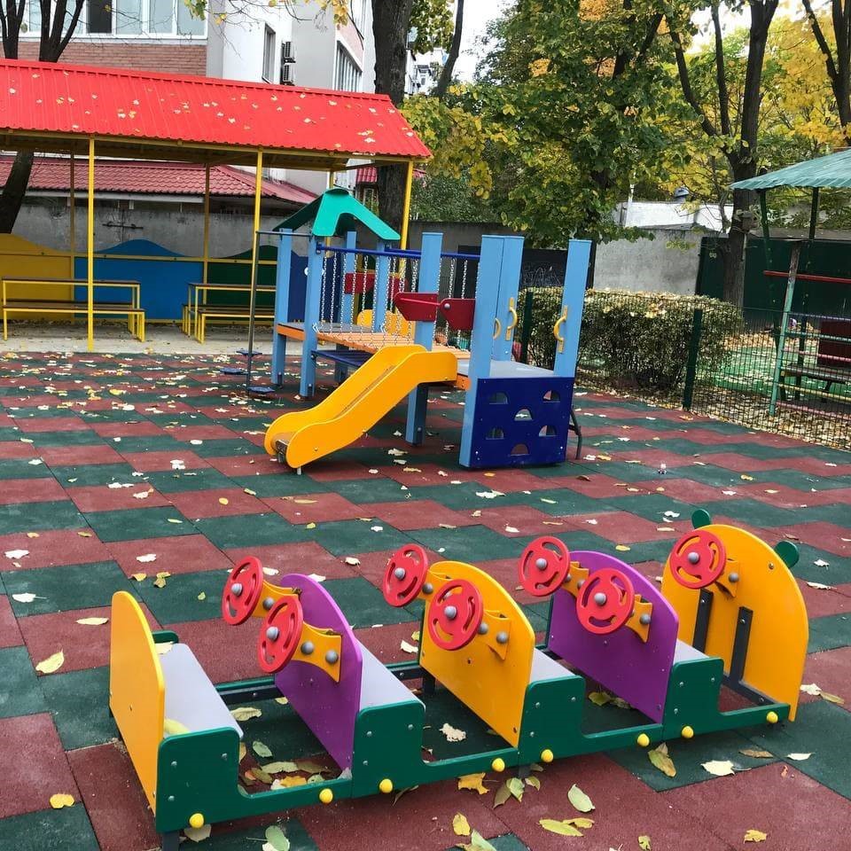 Children's playground in the DZ in Odesa